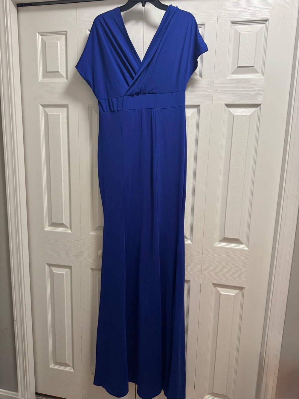 Elegant Royal Blue V-Neck Maxi Dress